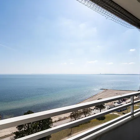 App 334 - Strandlage Lejlighed *